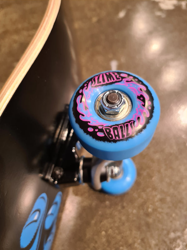 Santa Cruz Screaming Hand Complete 8.0